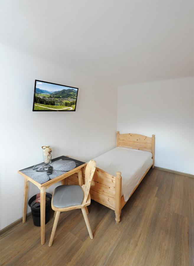 Chalet Gloria - Doppel- Und Mehrbettzimmer フッシュ・アン・デア・グロースグロックナーシュトラーセ エクステリア 写真